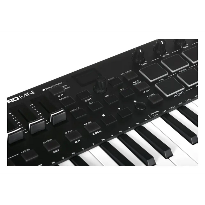 M-AUDIO Oxygen Pro Mini MIDI клавиатура 32 клавиша USB Черна