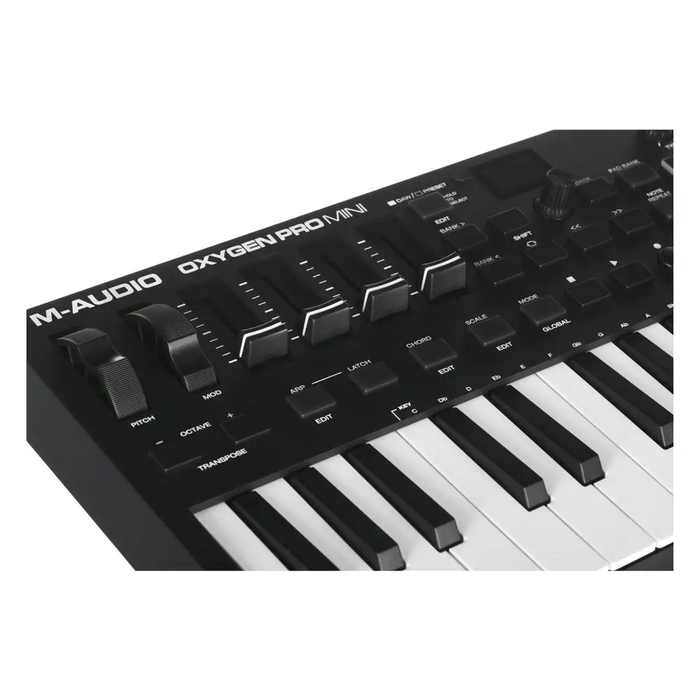 M-AUDIO Oxygen Pro Mini MIDI клавиатура 32 клавиша USB Черна