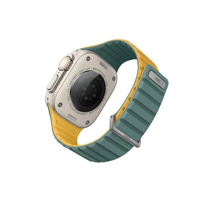 Магнитна каишка Uniq Revix Evo за Apple Watch 42 / 44 / 45