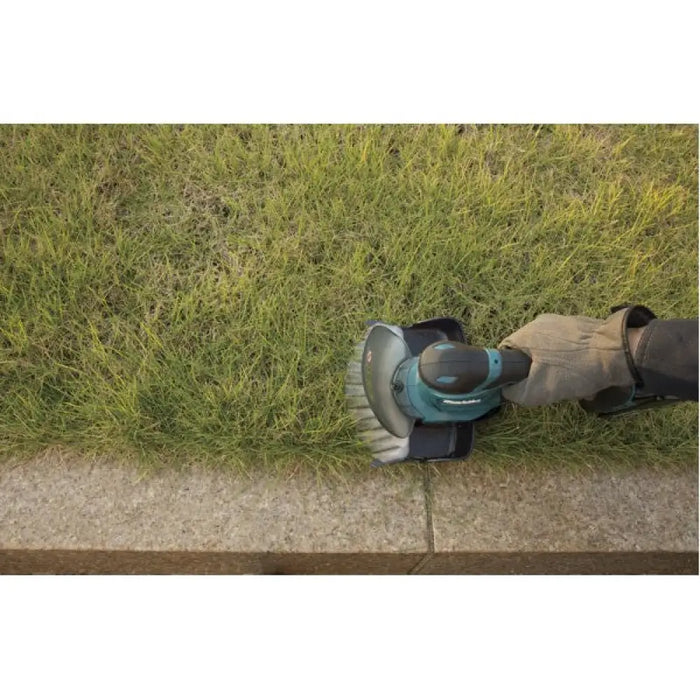 Makita DUM604ZX акумулаторна ножица за трева 16 cm 18 V