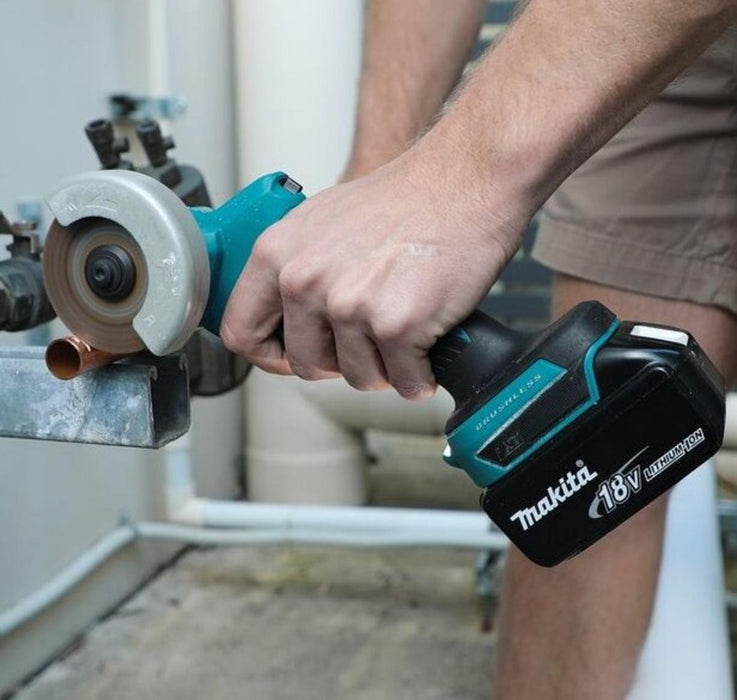 АКУМУЛАТОРЕН ЪГЛОШЛАЙФ MAKITA