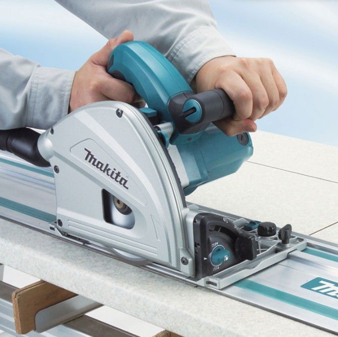 Потапящ ръчен циркуляр Makita - SP6000J, 1300 W, 165 mm