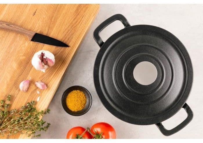 Чугунена тенджера Maku – с капак, 24 cm, 5.2 l