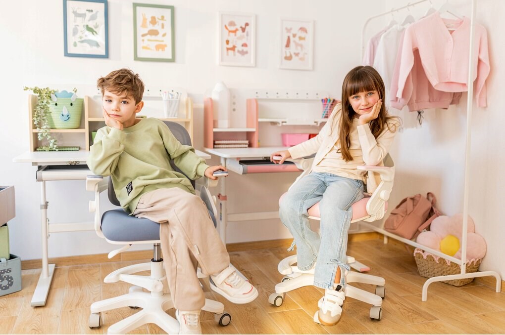 Въртящ се стол Junior 4.4 Pink