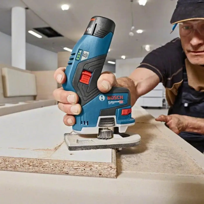 Машина за фрезоване на ръбове BOSCH GKF 12V -8 Professional