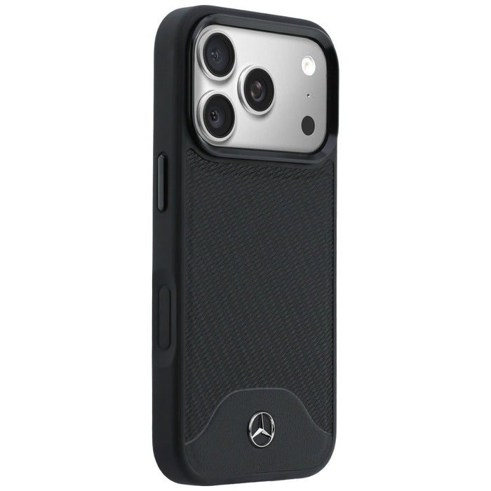 Кожен калъф Mercedes с дървен ефект и извивка MagSafe за iPhone 17 Pro Max - черен