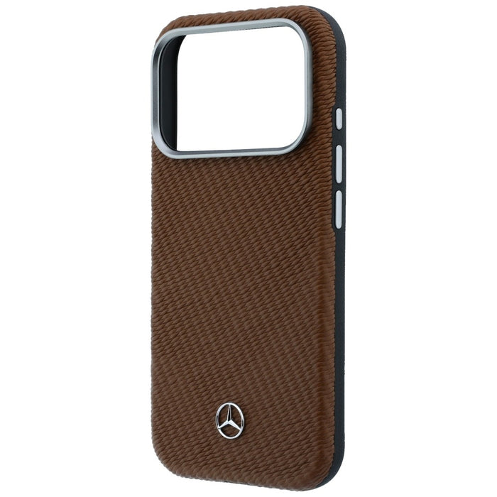 Кожен калъф Mercedes Semi Wrap с дървен ефект MagSafe за iPhone 17 Pro Max - кафяв