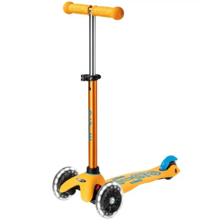 Micro Mini Deluxe Apricot LED скутер