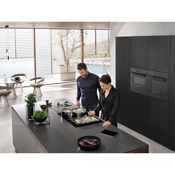 Индукционен плот с вградена вентилация MIELE KMDA 7473 FL-A Silence