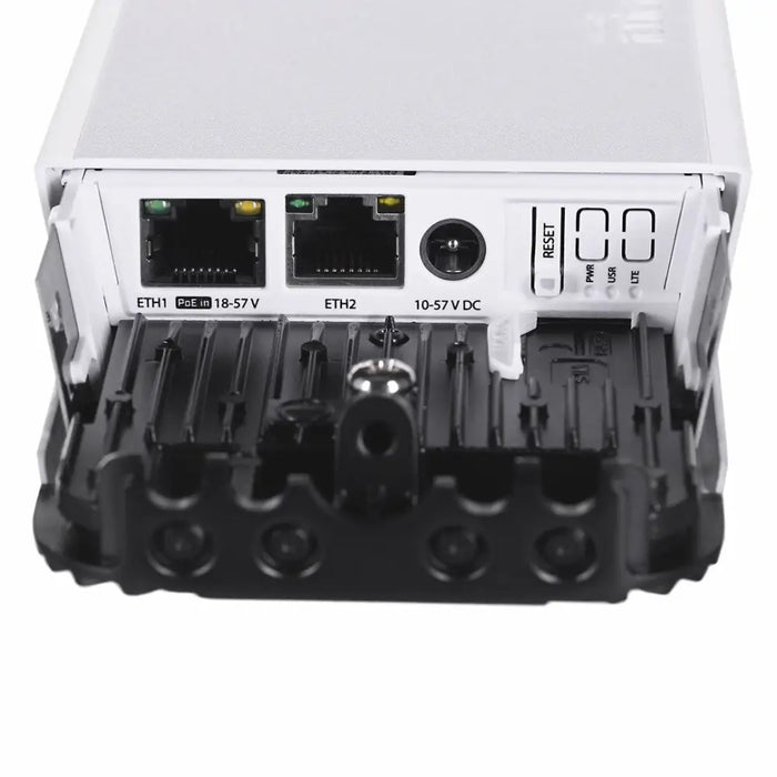 Mikrotik wAP R ac 867 Mbit/s бяло захранване през Ethernet