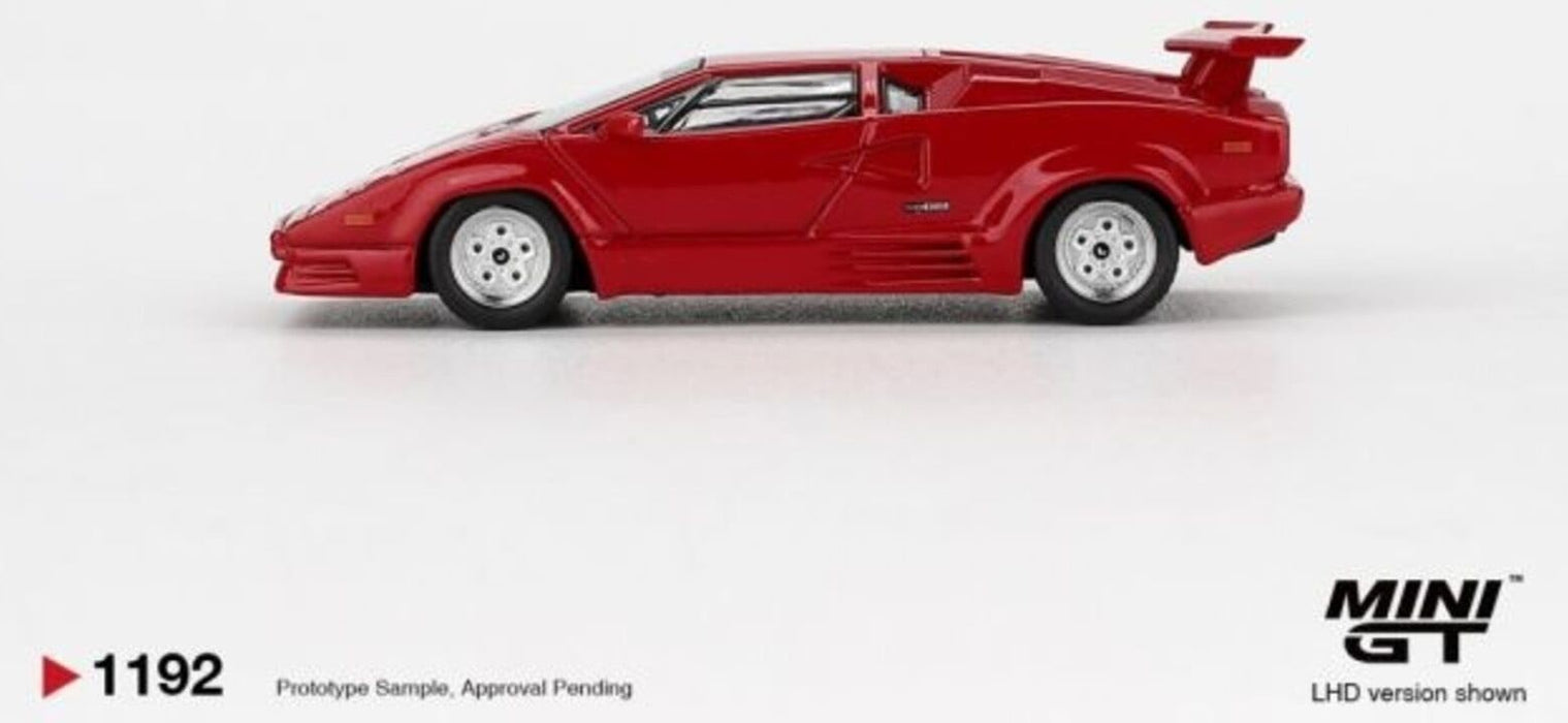 Колекционерски модел Mini GT Съвременни: Автомобили - Lamborghini Countach 25th Anniversary Red, 1988 (LHD)