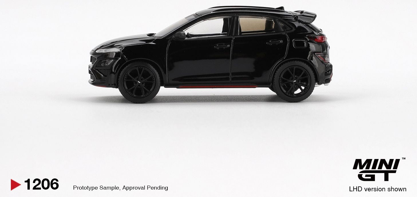 Колекционерски модел Mini GT Съвременни: Автомобили - Hyundai KONA N Phantom Black 2022 (LHD)