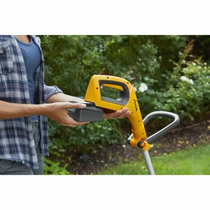 Многофункционален уред за изчеткване STIGA GT 100e 150 W 20