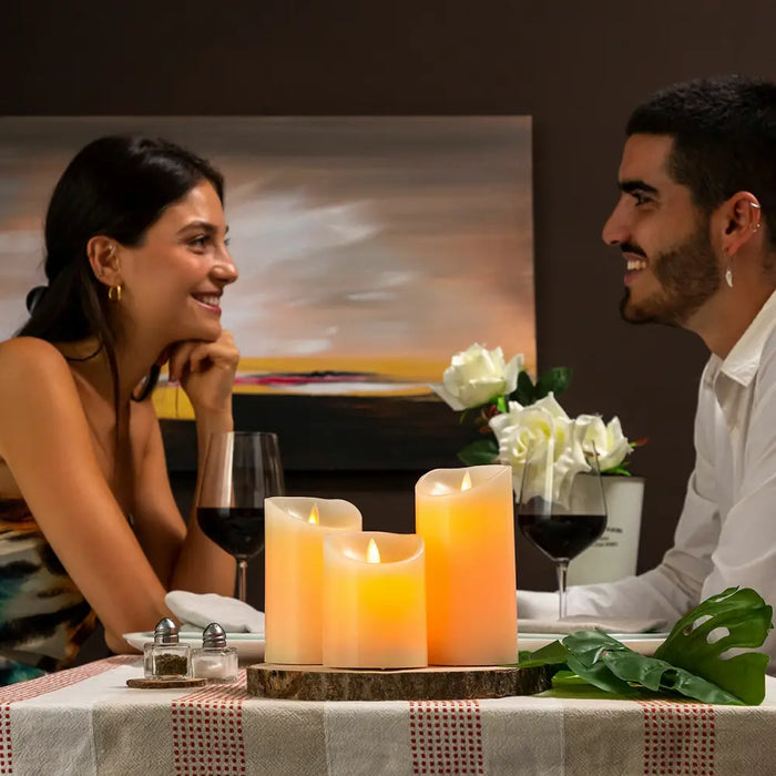 Многоцветни LED свещи с ефект на пламък с дистанционно