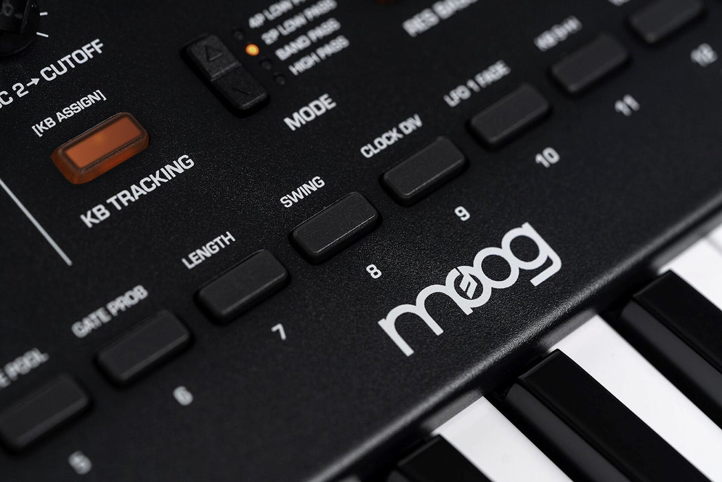 MOOG Messenger - монофоничен аналогов клавирен синтезатор