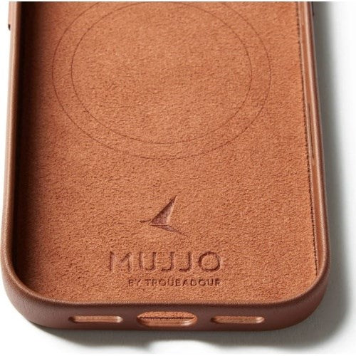 Mujjo кожен калъф MagSafe за iPhone 17 Pro, кафяв