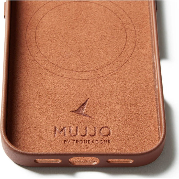 Mujjo кожен калъф MagSafe за iPhone 17 кафяв