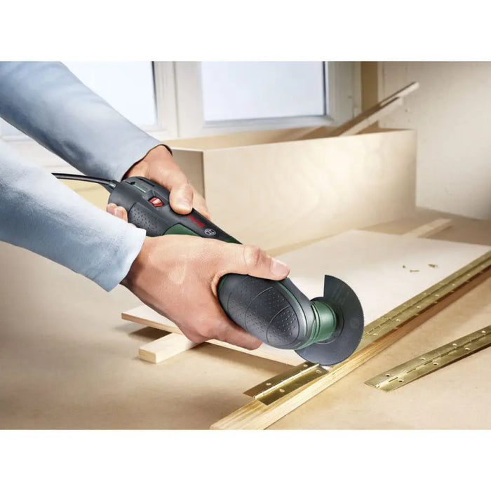 МУЛТИФУНКЦИОНАЛЕН ИНСТРУМЕНТ BOSCH PMF2000CE