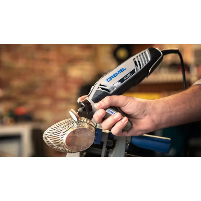 МУЛТИФУНКЦИОНАЛЕН ИНСТРУМЕНТ DREMEL 4250