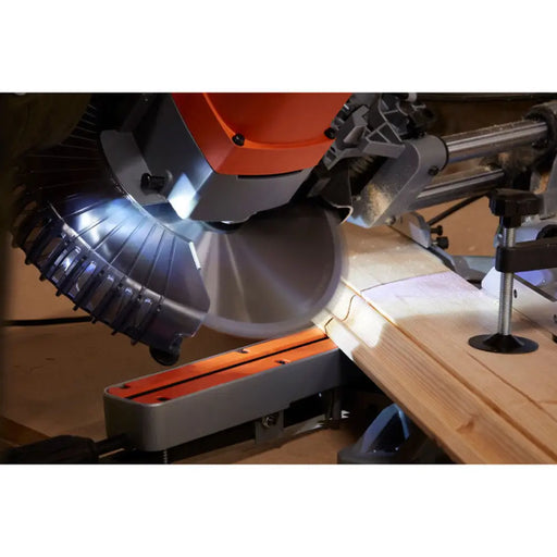 НАСТОЛЕН ЦИРКУЛЯР BLACK&DECKER BES710-QS