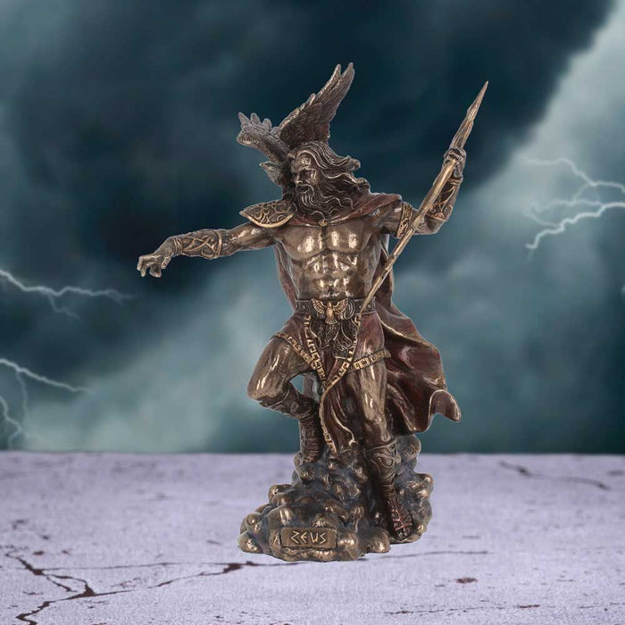 Статуетка Nemesis Now Mythology: Greek Gods - Zeus, 30 cm