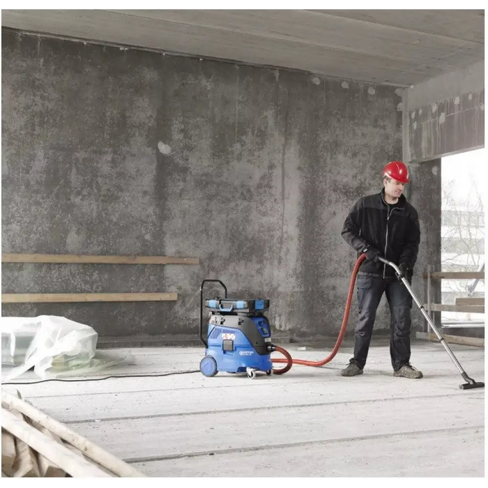 Nilfisk ATTIX 33-2L IC Черен Син 30 L 1400 W