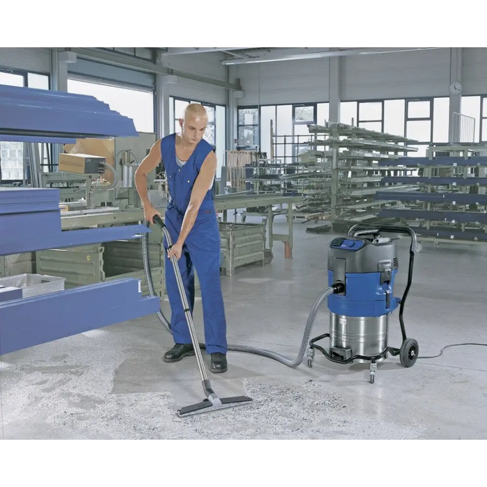 Nilfisk ATTIX 761-21 XC Черен Син Неръждаема стомана 70 L