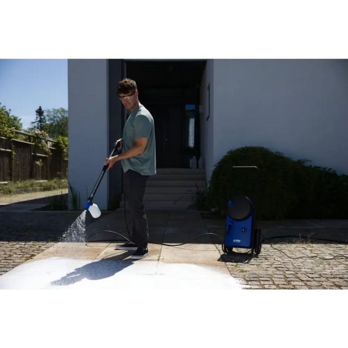 Nilfisk Core 140-8 PowerControl In-Hand HOME EU машина