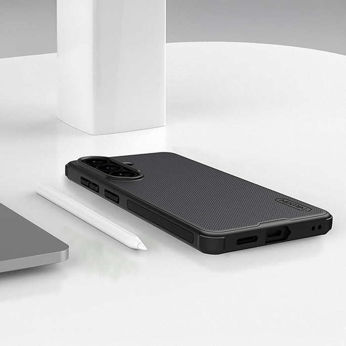 Nillkin Super Frosted Shield Pro Магнитен Калъф, Съвместим с MagSafe за Samsung Galaxy S26 - Черен