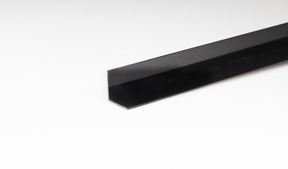 PVC ЪГЛОВ ПРОФИЛ 10Х10MM/1M ЧЕРЕН САТЕН