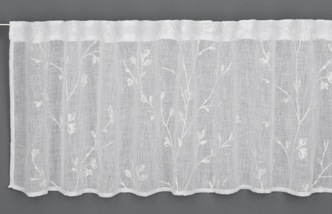 ПЕРДЕ С БРОДЕРИЯ КЛОНКИ 140X45 БЯЛ