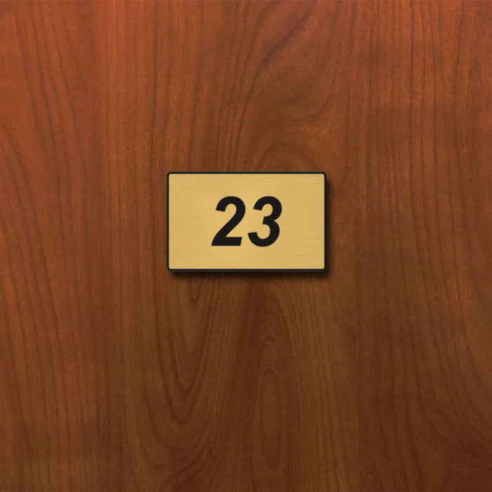 НОМЕР ЗА ВРАТА 50X30 САМОЗАЛЕПВАЩ МЕСИНГ