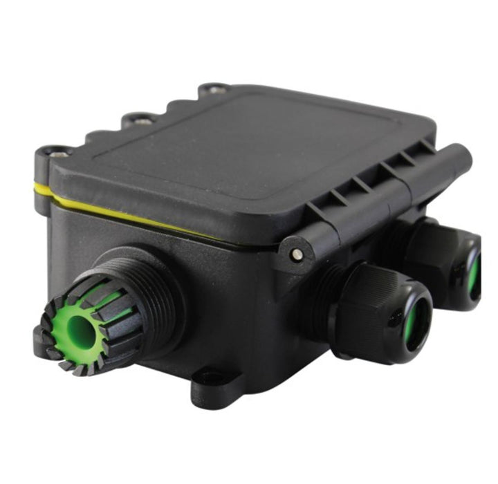 РАЗКЛОН.КУТИЯ 135X80X40ММ 4ЩУЦЕРА COMMEL