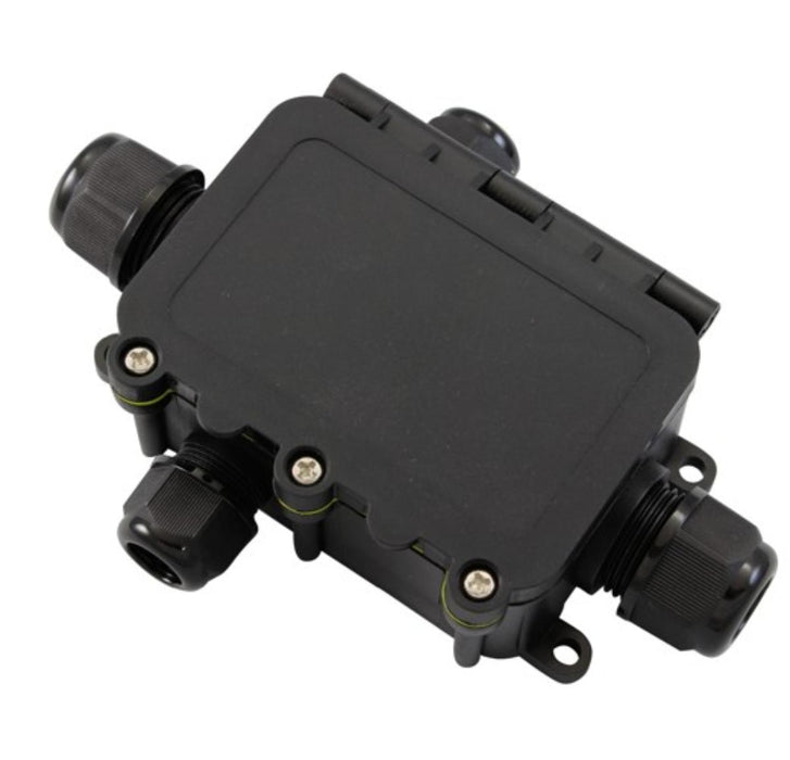 РАЗКЛОН.КУТИЯ 135X100X40ММ 4ЩУЦЕР COMMEL
