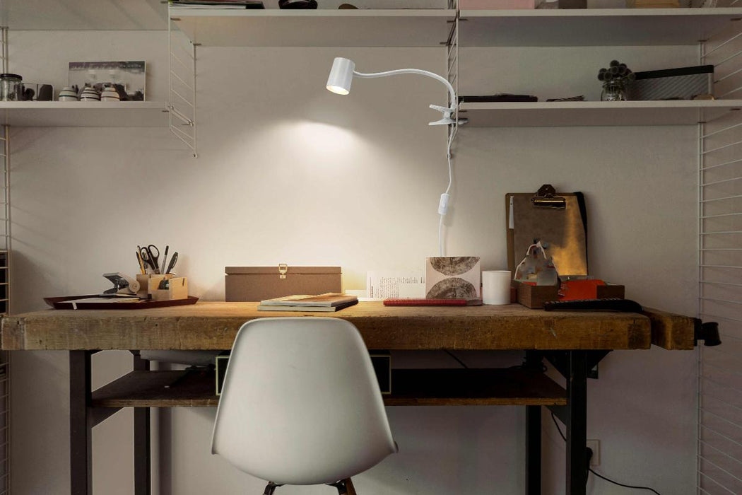 ЛАМПА DESK TRAPEZIUM CLIP GU10 БЯЛО