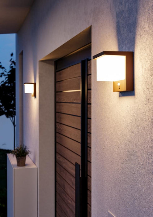 LED СОЛАРЕН АПЛИК FRIGENTO 7W СЕНЗОР