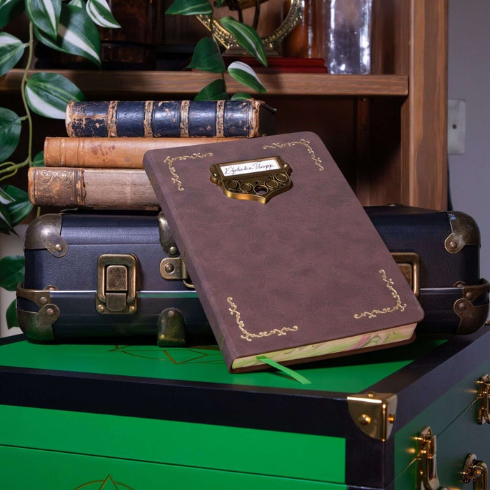 Тефтер The Noble Collection Movies: Wicked - Elphaba's Journal