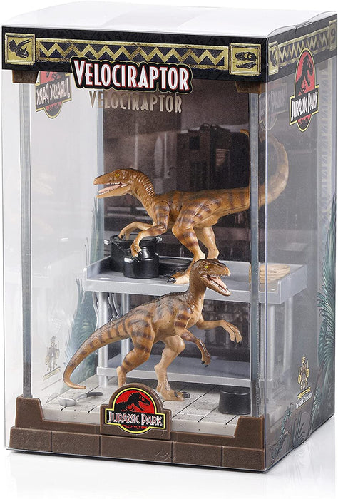 Статуетка The Noble Collection Movies: Jurassic Park - Velociraptor, 18 cm