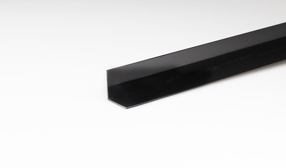 PVC ЪГЛОВ ПРОФИЛ 20Х20MM/1M ЧЕРЕН САТЕН