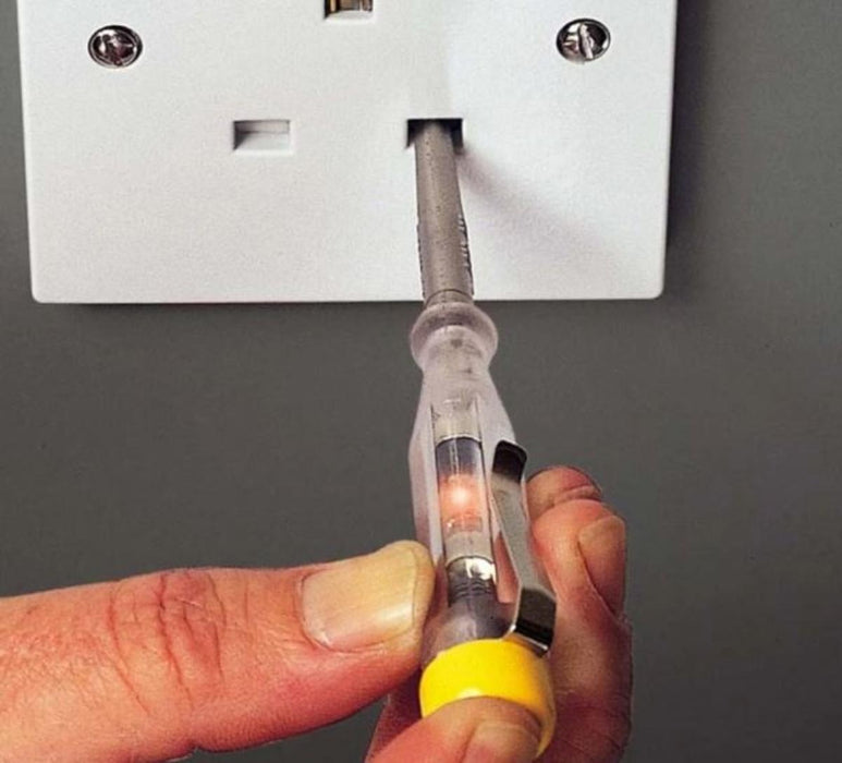 ФАЗОМЕР ОТВЕРТКА STANLEY 3X65 ММ/220-25