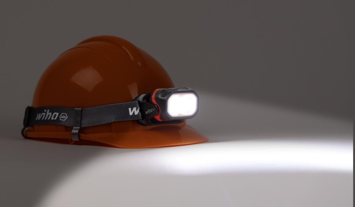 ЧЕЛНИК 500LM СЪС СЕНЗОР ЗА ДВИЖЕНИЕ WIHA