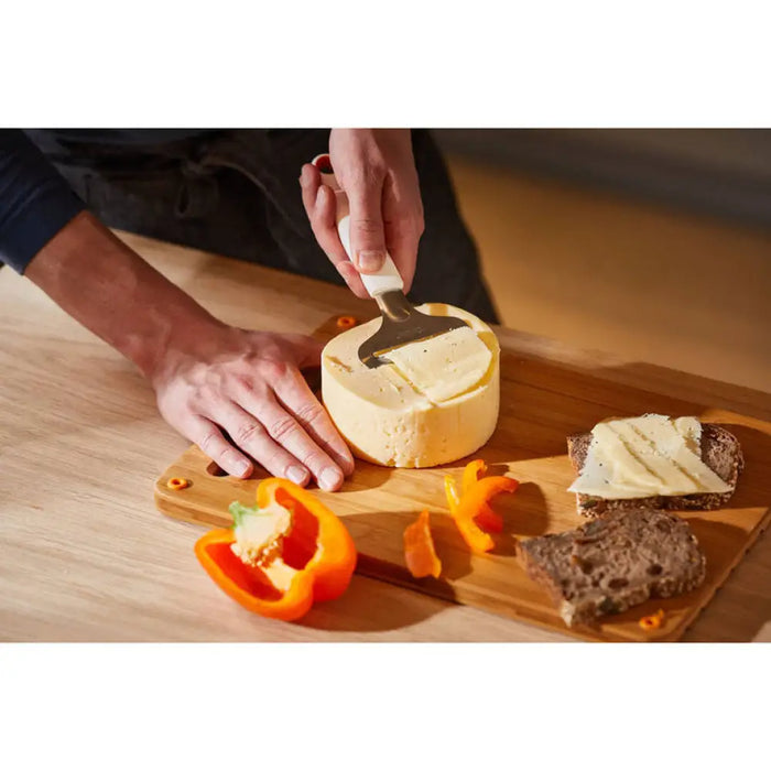 НОЖ ЗА МЕКО СИРЕНЕ FISKARS FUNCTIONAL FORM