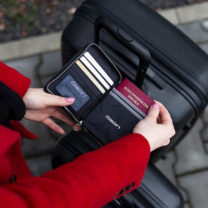 Дамски портфейл Ogon Quilted - Passport, черен