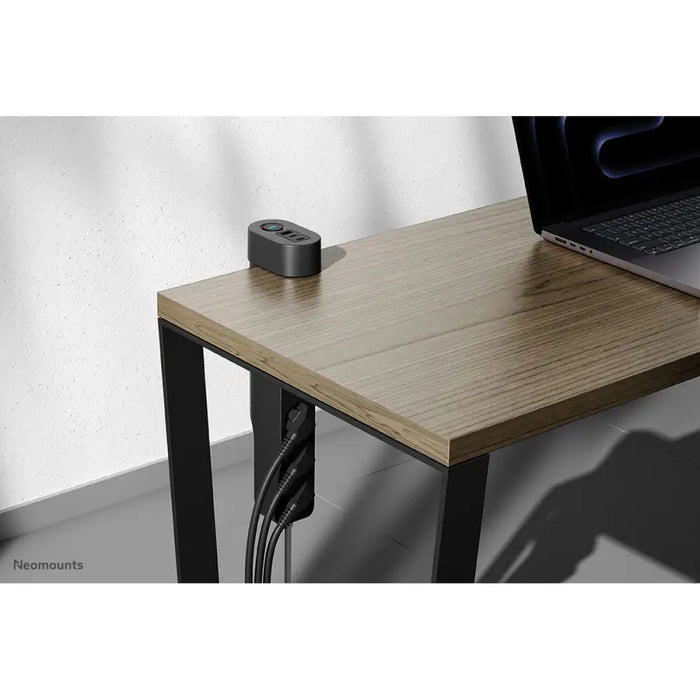 Олово Neomounts VOLT DESK CLAMP Черен (1,4 m)