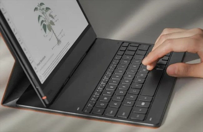 Магнитен калъф Onyx Boox Note Air 5 C с клавиатура, кафяв