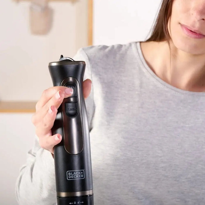 Потопяем блендер Black + Decker BXHBA800E (800W; черен)