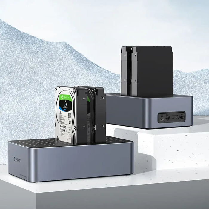 Orico 6656C3-C 5-отсечна докинг станция с функция за офлайн