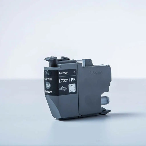 Оригиална касета за мастило Brother LC-3211BK Черен