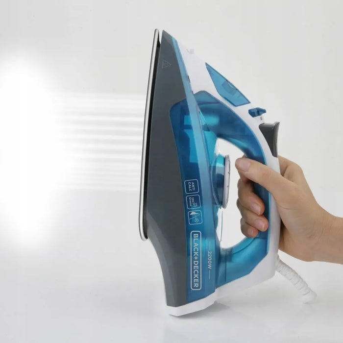 Парна ютия Black + Decker BXIR2200E (2200W)