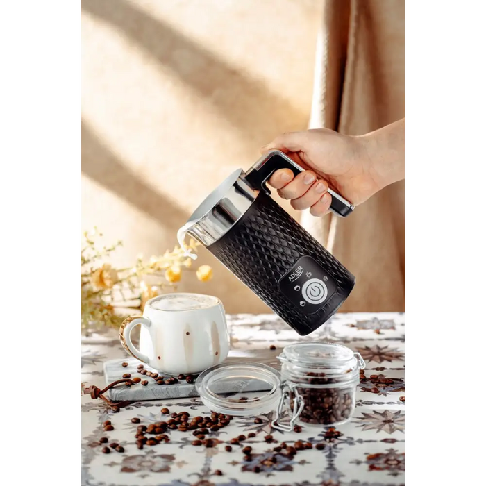 Пенообразувател за мляко Adler AD 4494B черен